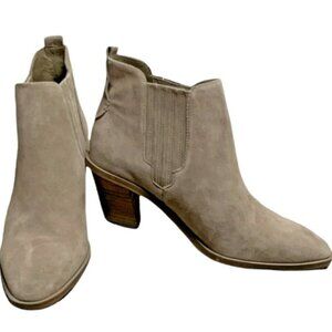 Vince Camuto Halissa Suede Bootie Womens 7.5M/38 Beige #324E